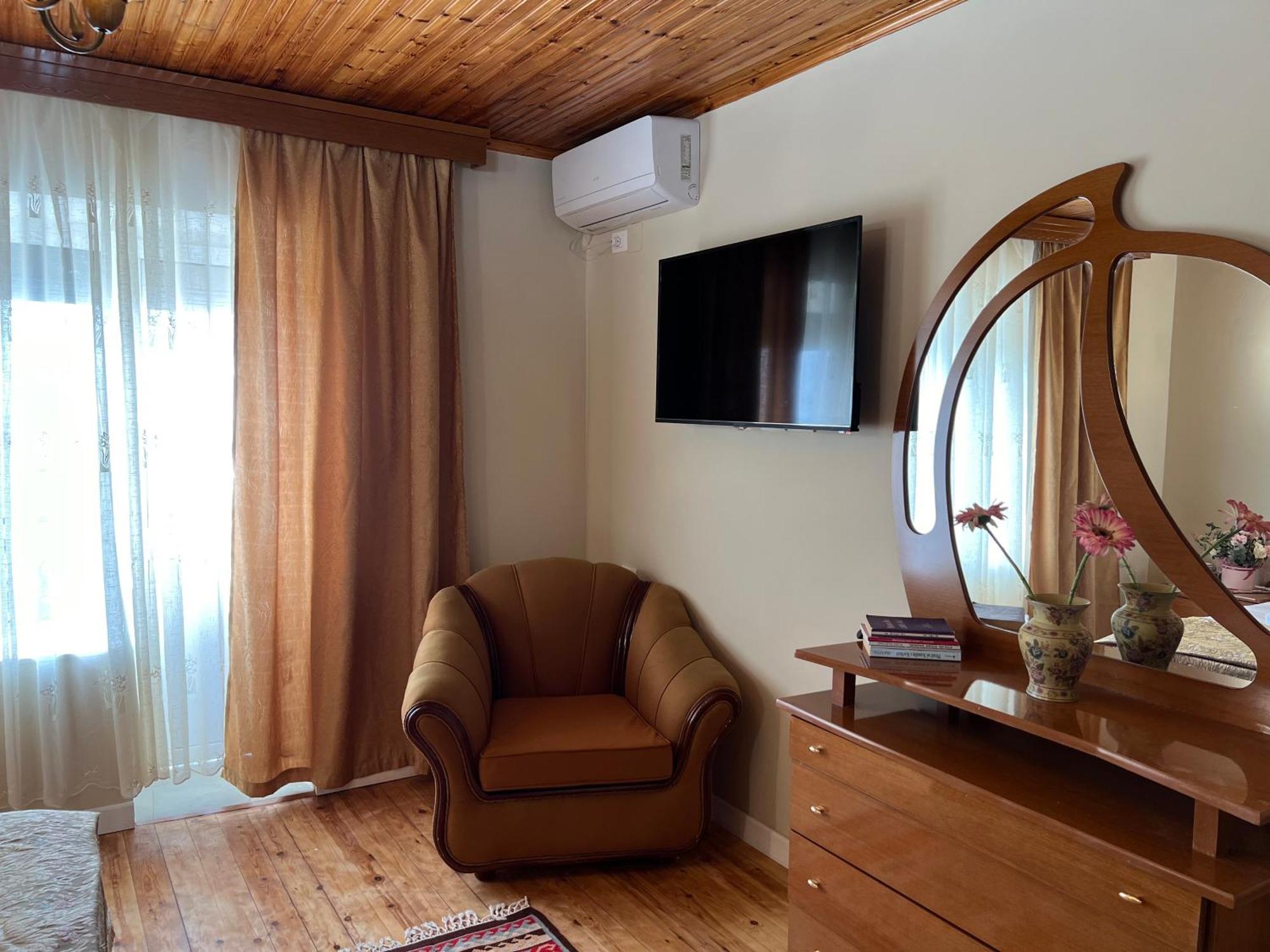 Krujë Garden Villa Guni מראה חיצוני תמונה